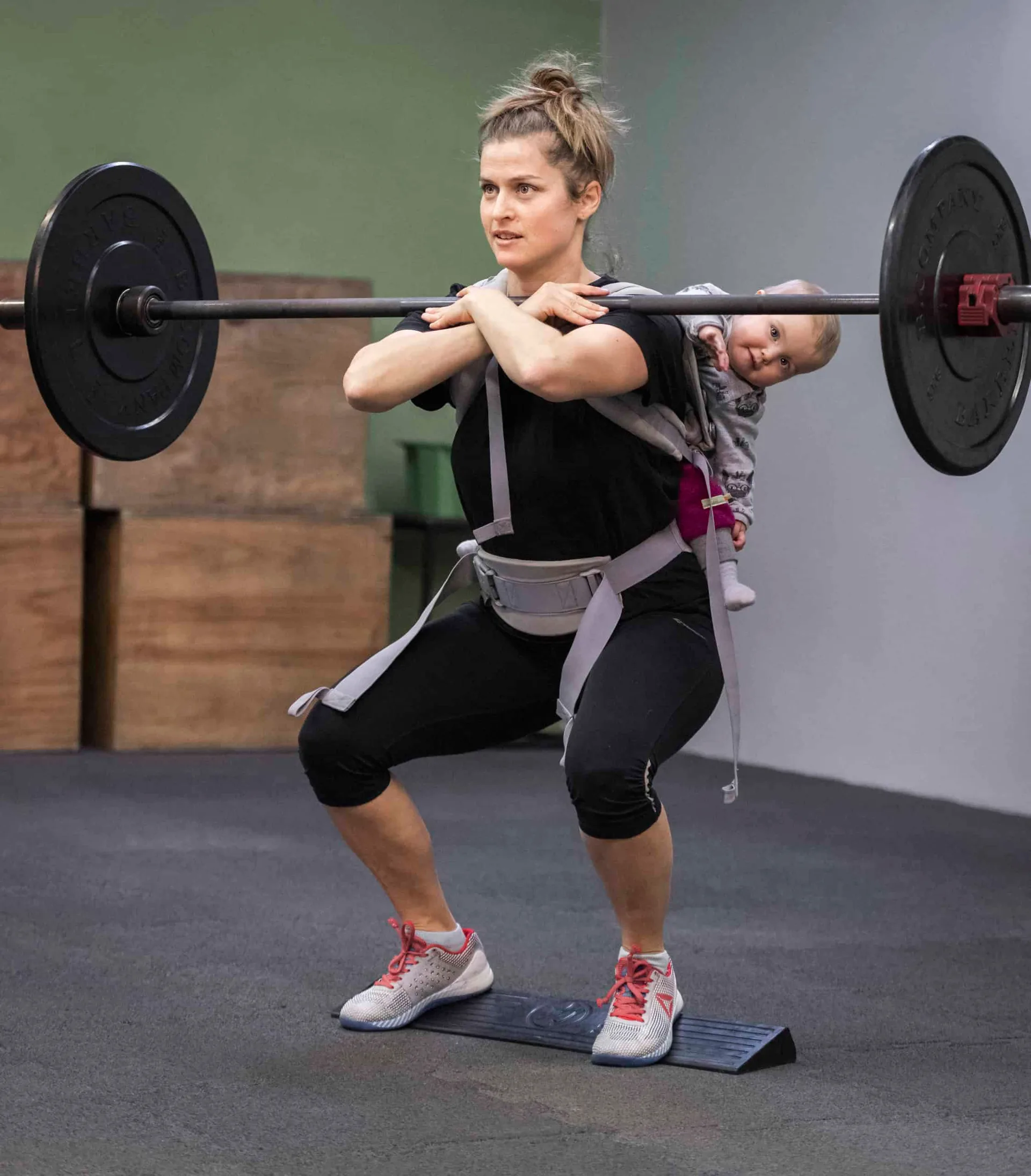 Rückbildungstraining mit Baby in Wien 1030 — Mama beim Baby-Hero-Training