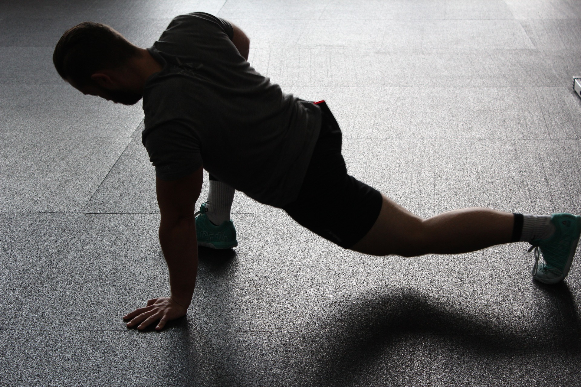 Beweglichkeit verbessern durch/im/für Krafttraining